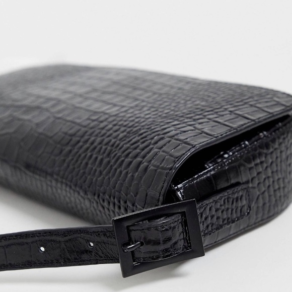 Vagabond LA croc effect shoulder bag in black - Picture 2 of 6